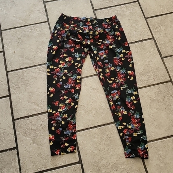 2 Pairs: Flower Print Legging - Picture 4 of 6